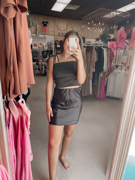 Black Satin Scrunch Set