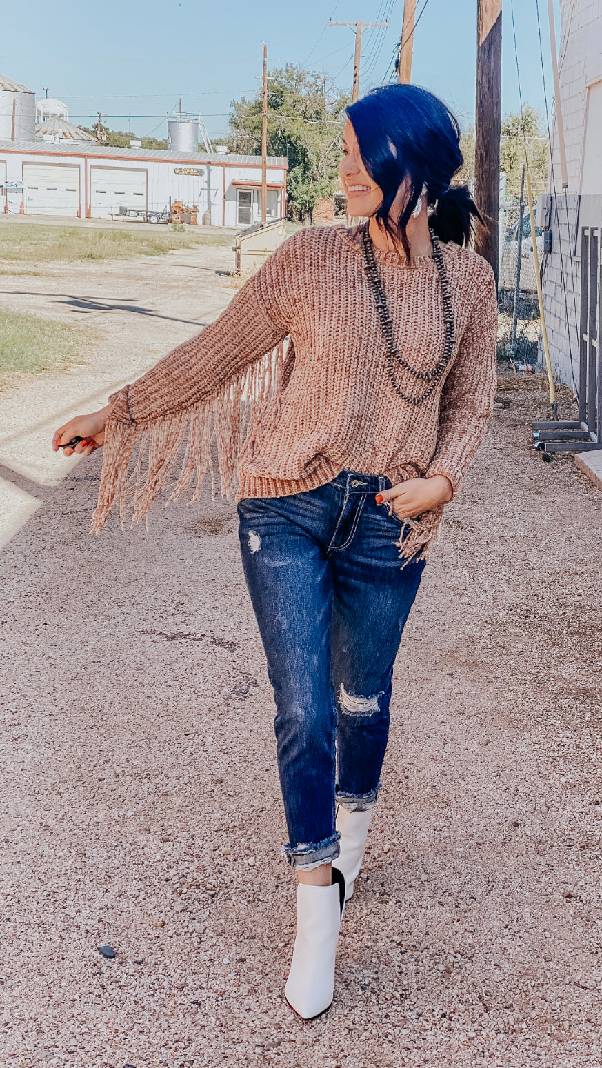 Boyfriend distress high rise denim kancan